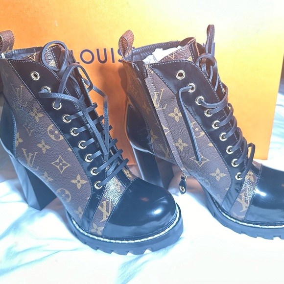 Louis Vuitton Star Trail Ankle Boot - Picture 7 of 11